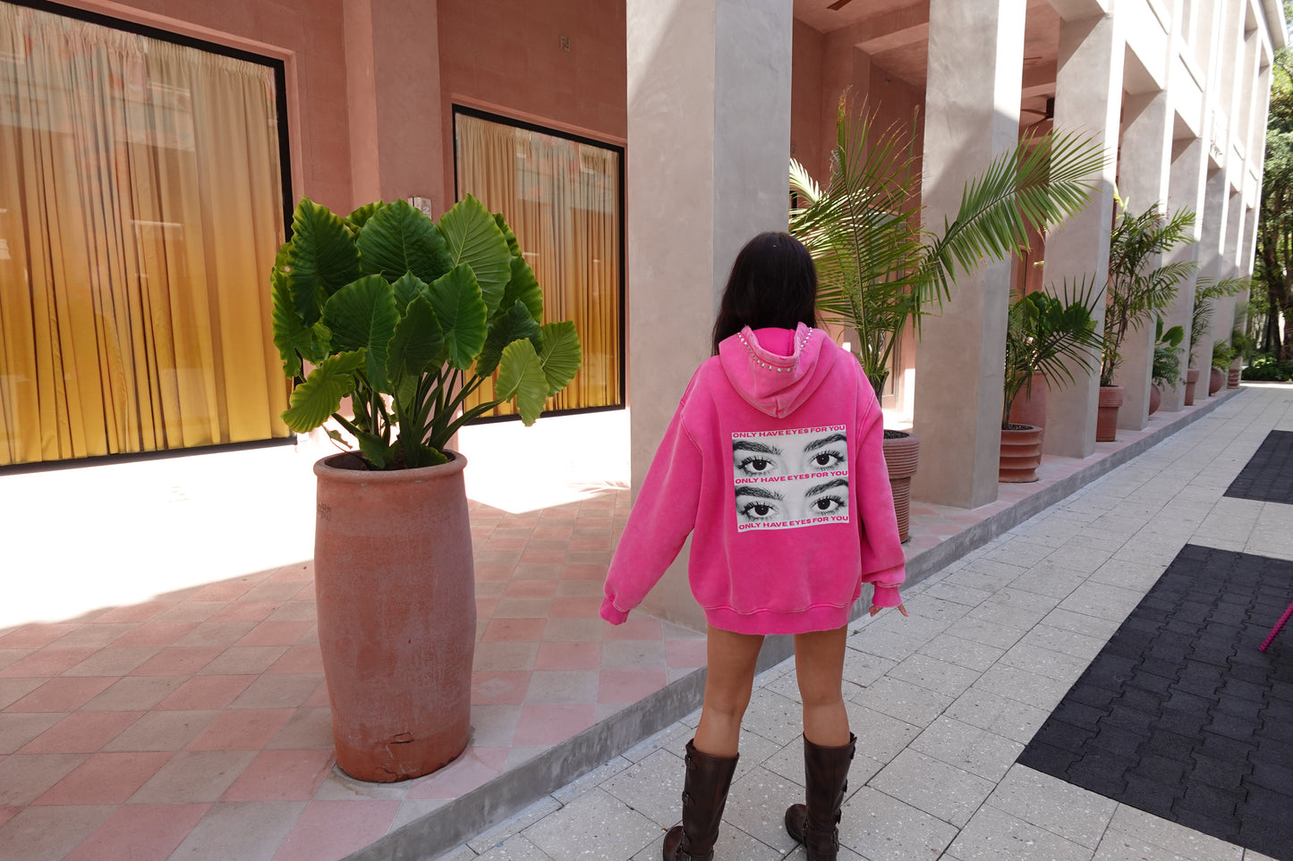 HOT PINK EYES HOODIES (PRE-ORDER)