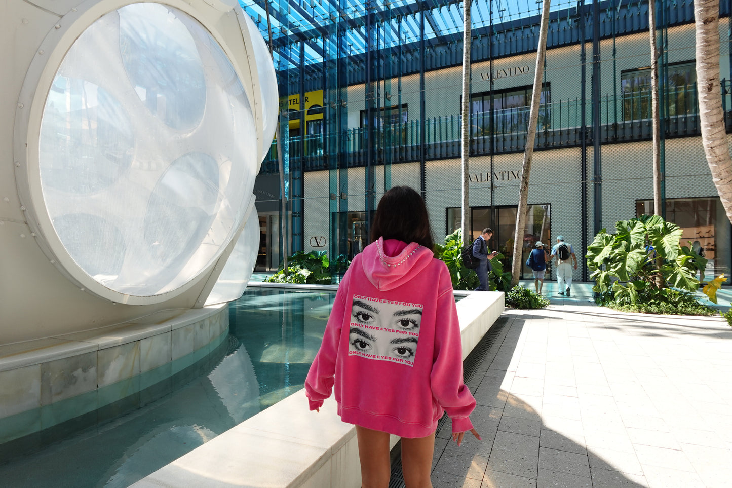 HOT PINK EYES HOODIES (PRE-ORDER)